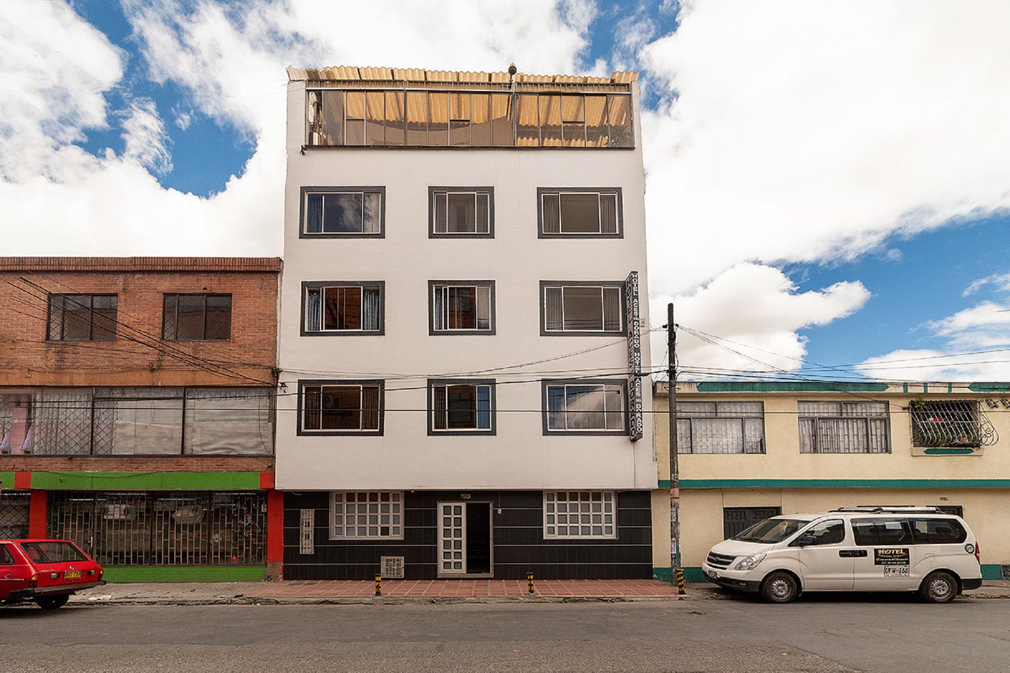 Hotel Dorado 100 Bogota Exterior photo